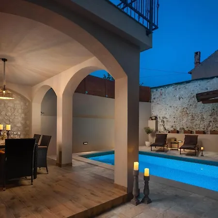 Villa Kameni Dvori Sveti Filip i Jakov