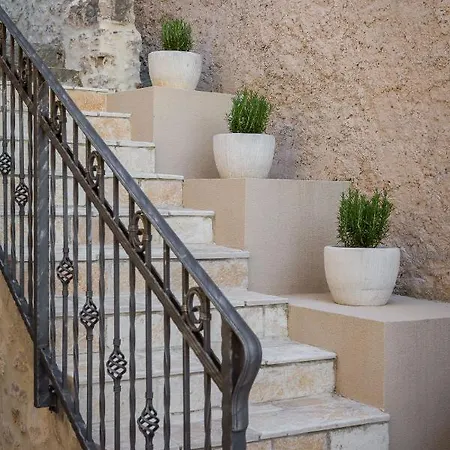 Βίλα Kameni Dvori *