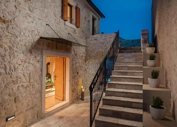 Villa Kameni Dvori Sveti Filip i Jakov